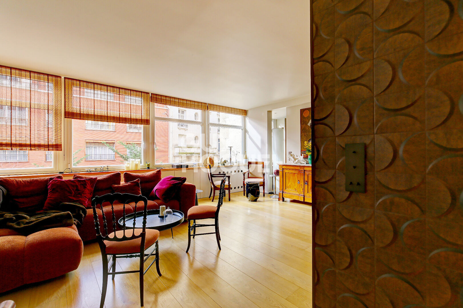 PARIS XVI, La Muette, 117m2 2/3 chambres en étage au calme absolu