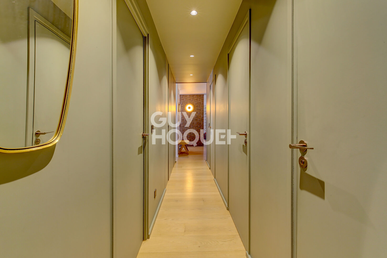 PARIS XVI, La Muette, 117m2 2/3 chambres en étage au calme absolu