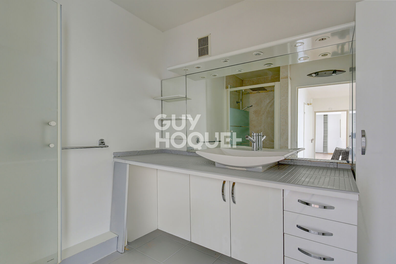 PARIS XVI, 2 CHAMBRES, AUTEUIL/MIRABEAU, 6ÈME ÉTAGE