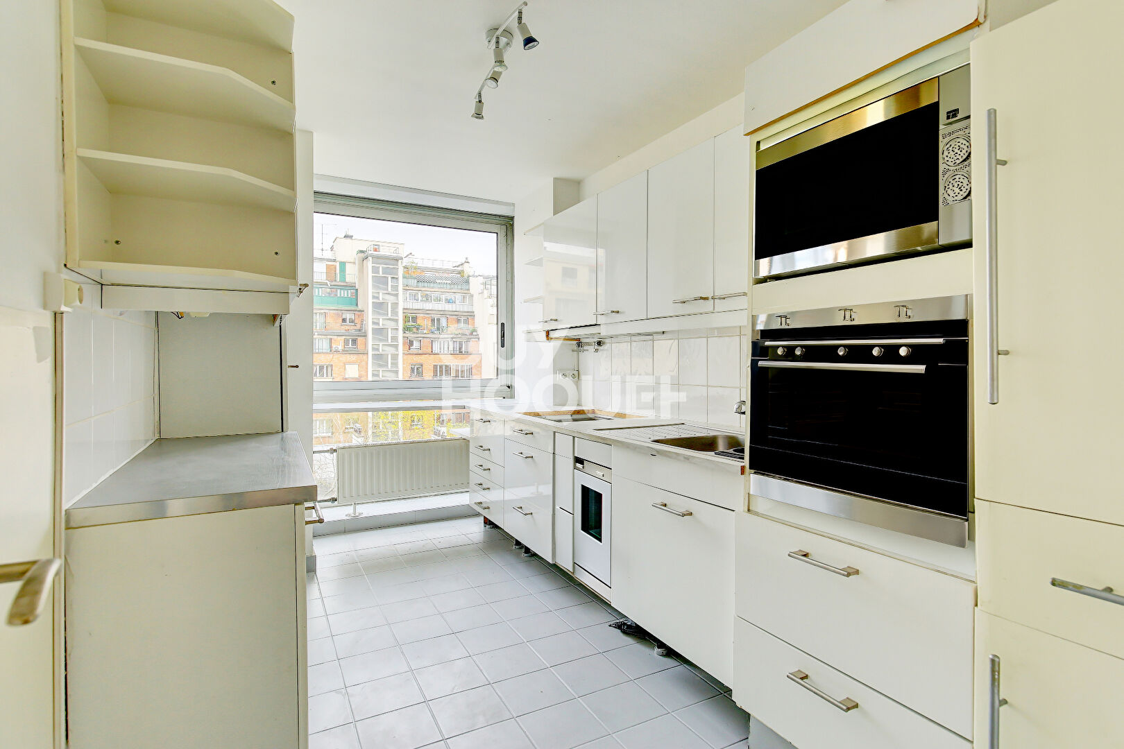 PARIS XVI, 2 CHAMBRES, AUTEUIL/MIRABEAU, 6ÈME ÉTAGE