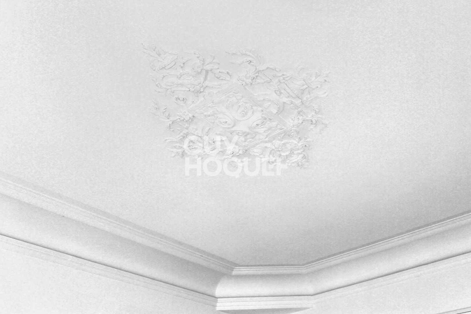 PARIS XVI, ÉGLISE D'AUTEUIL, 2 CHAMBRES, 90M2 AVEC CAVE ET PARKING