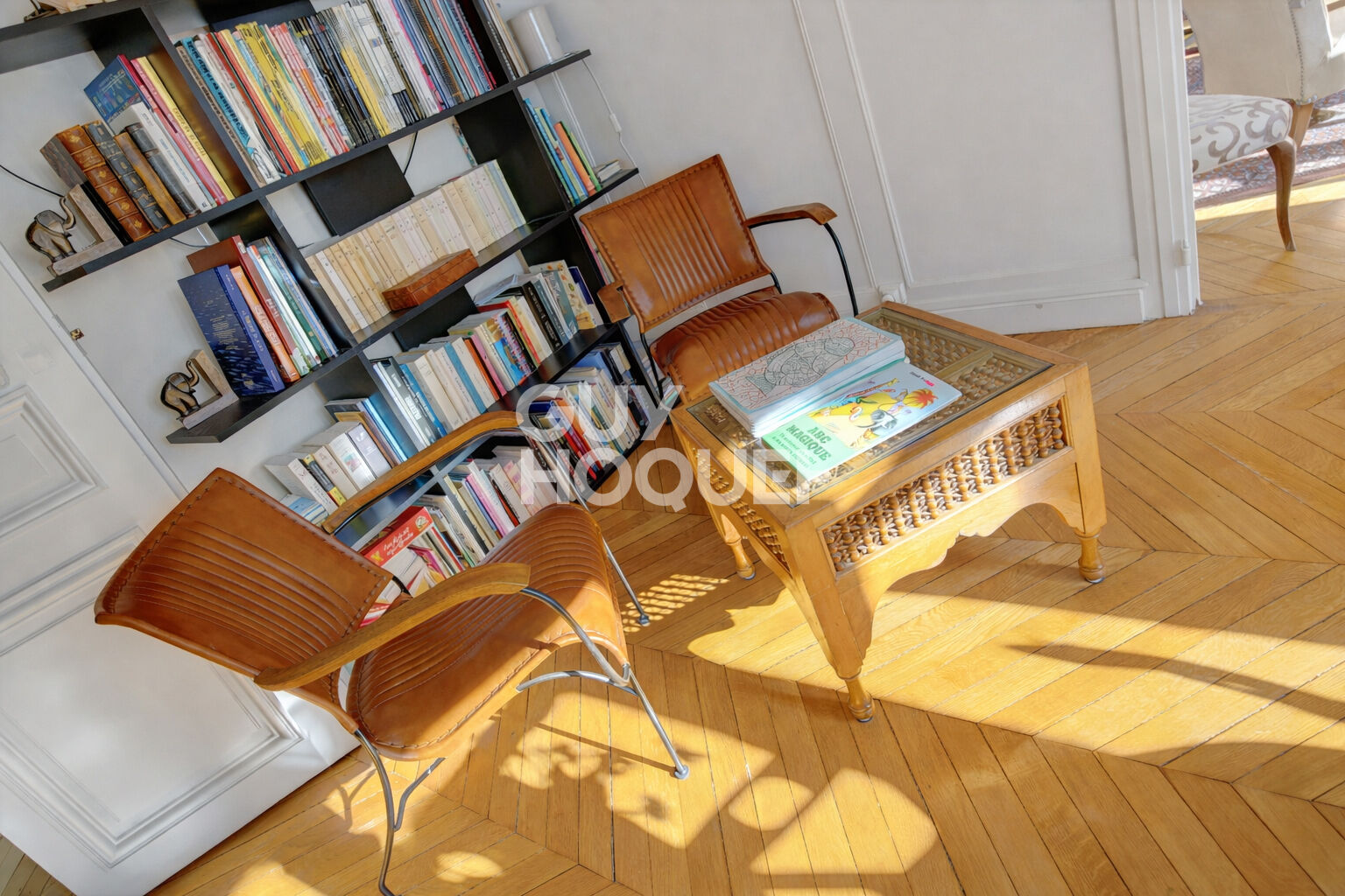 Paris 75017, 6 pièces / 4 chambres étage élevé lumineux