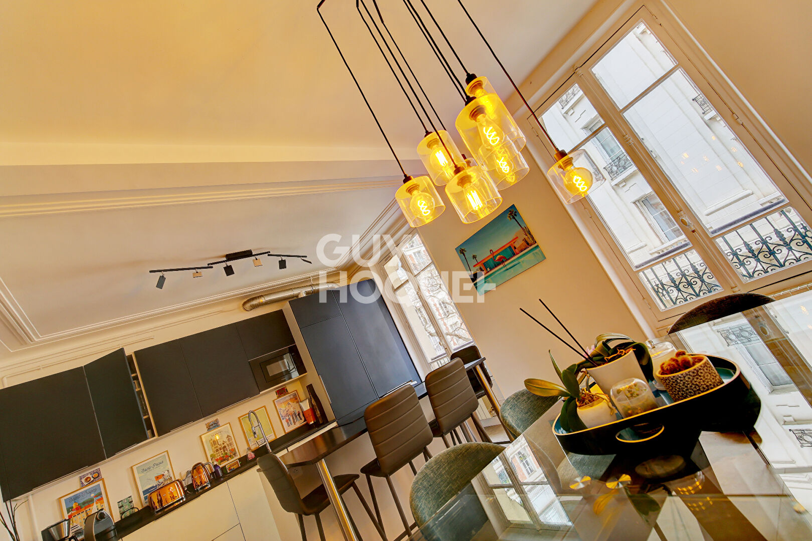 PARIS XVI, PASSY,  APPARTEMENT FAMILIAL, 4 CHAMBRES, BALCON, 129 M2 AVEC CAVE ET PARKING