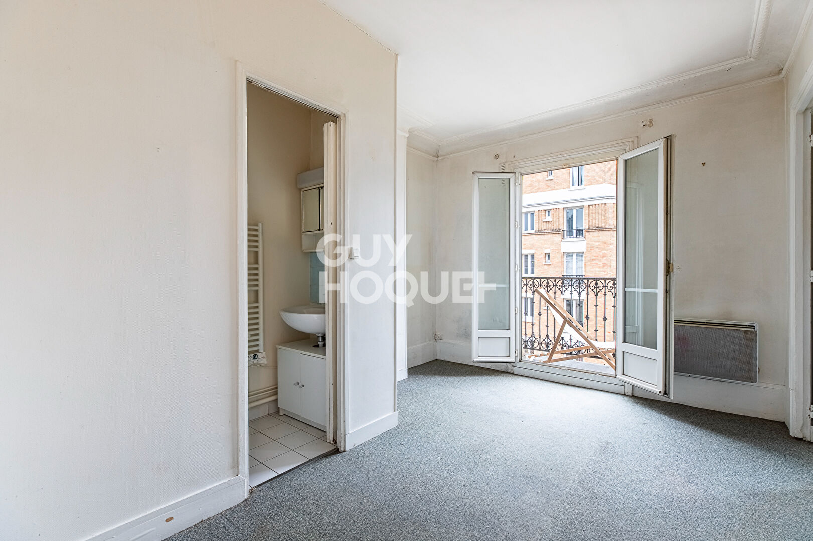 PARIS XVI, dernier étage, lumineux, traversant, balcon 2 pièces