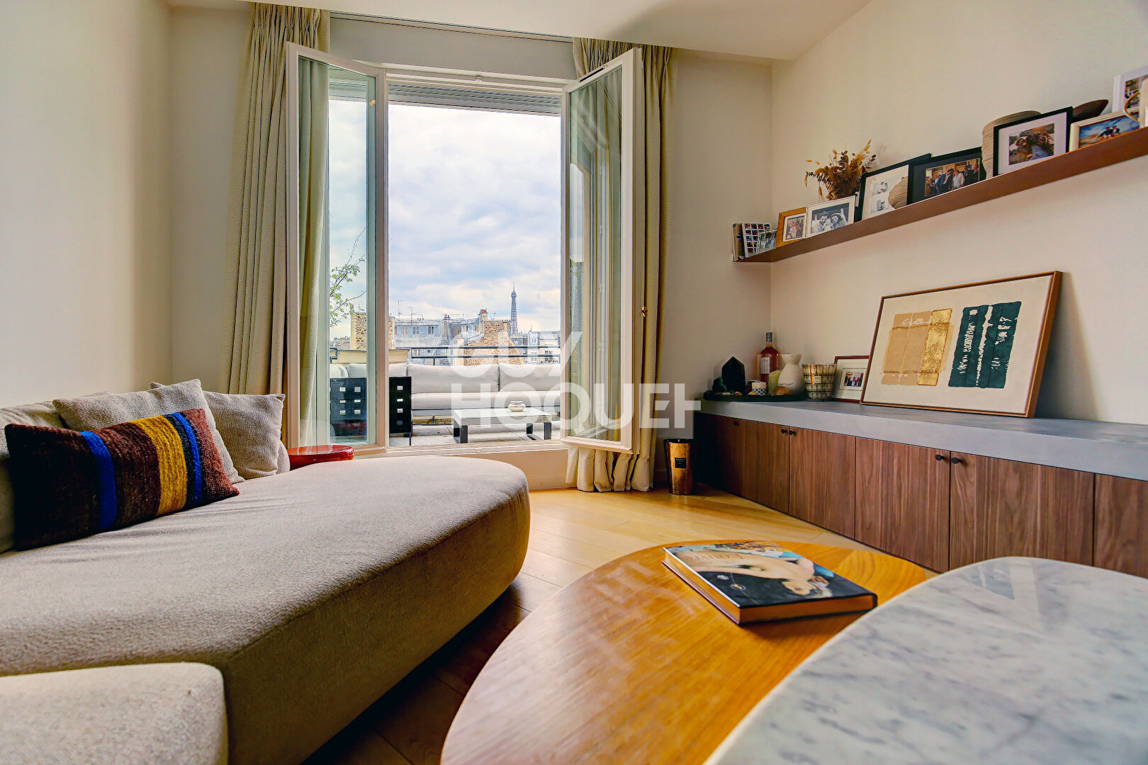 PARIS XVI, Appartement de standing immeuble Art Déco, terrasses Tour Eiffel dernier étage