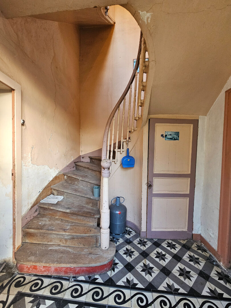 Maison à rénover avec dépendances CARENTAN