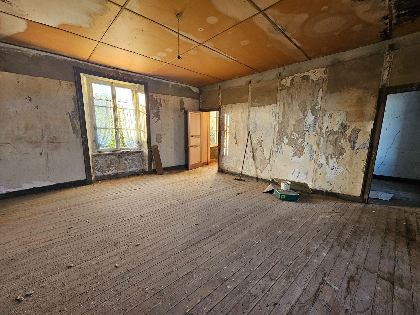 Maison à rénover avec dépendances CARENTAN