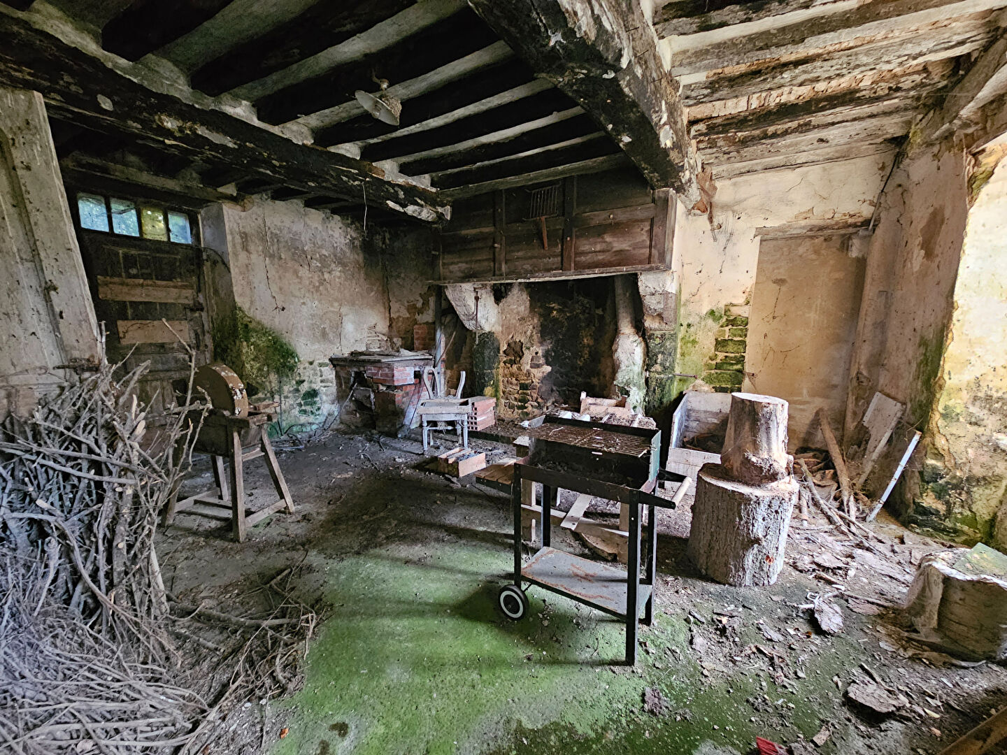 Maison à rénover avec dépendances CARENTAN