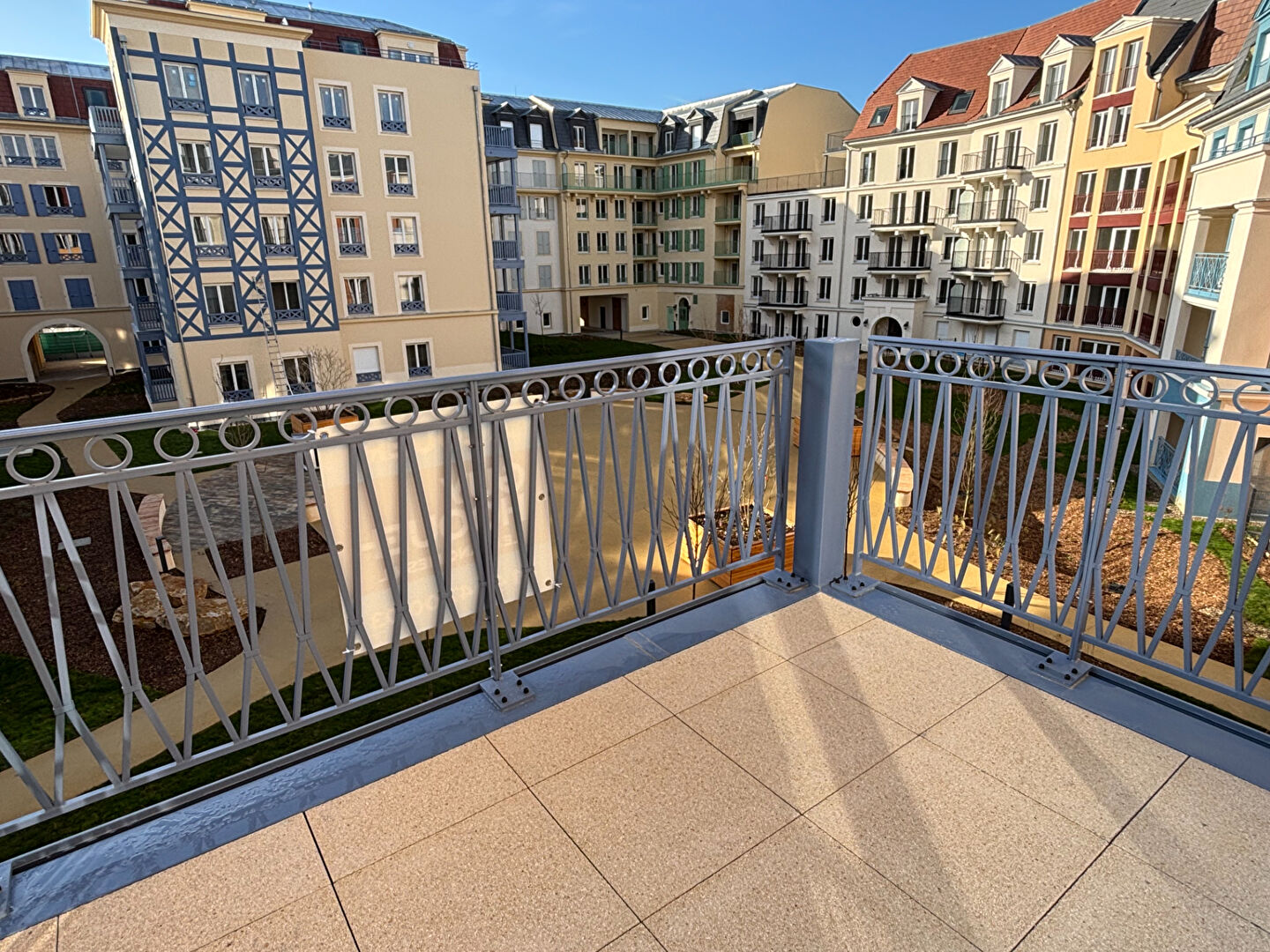 Appartement  3 pièces de 63 m2 à Blanc-Mesnil
