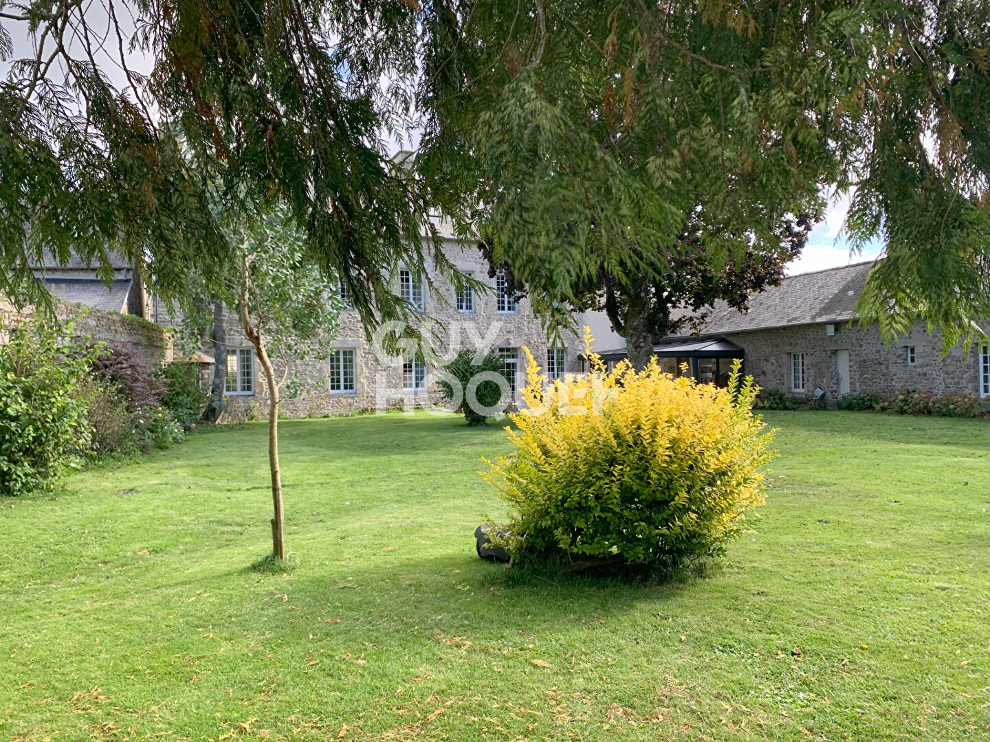 Maison  10 pièce(s) 200 m2