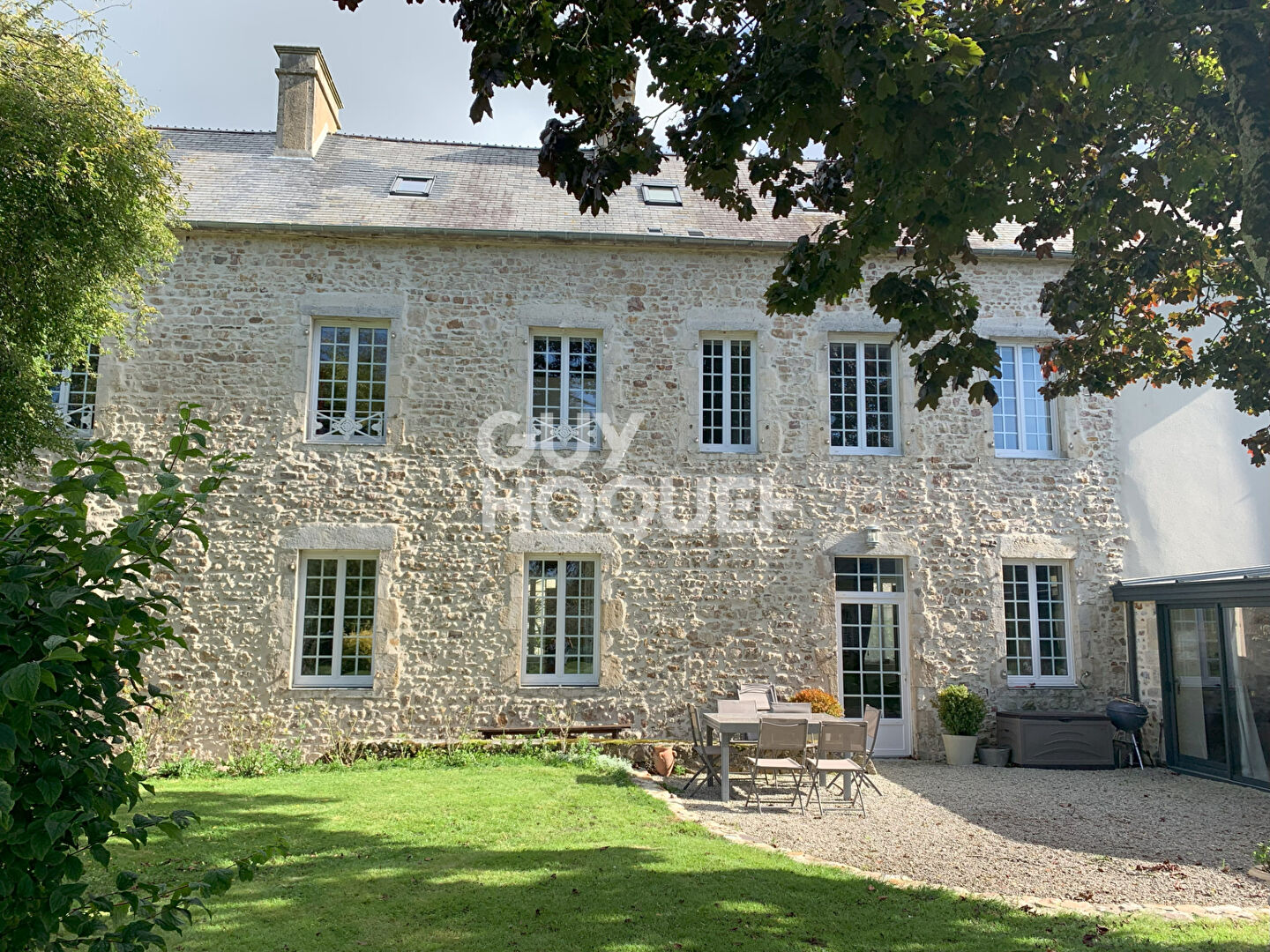 Maison  10 pièce(s) 200 m2