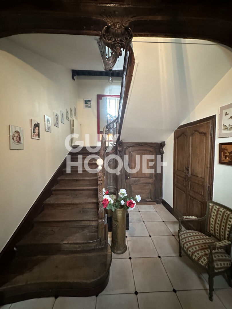 Maison  10 pièce(s) 200 m2