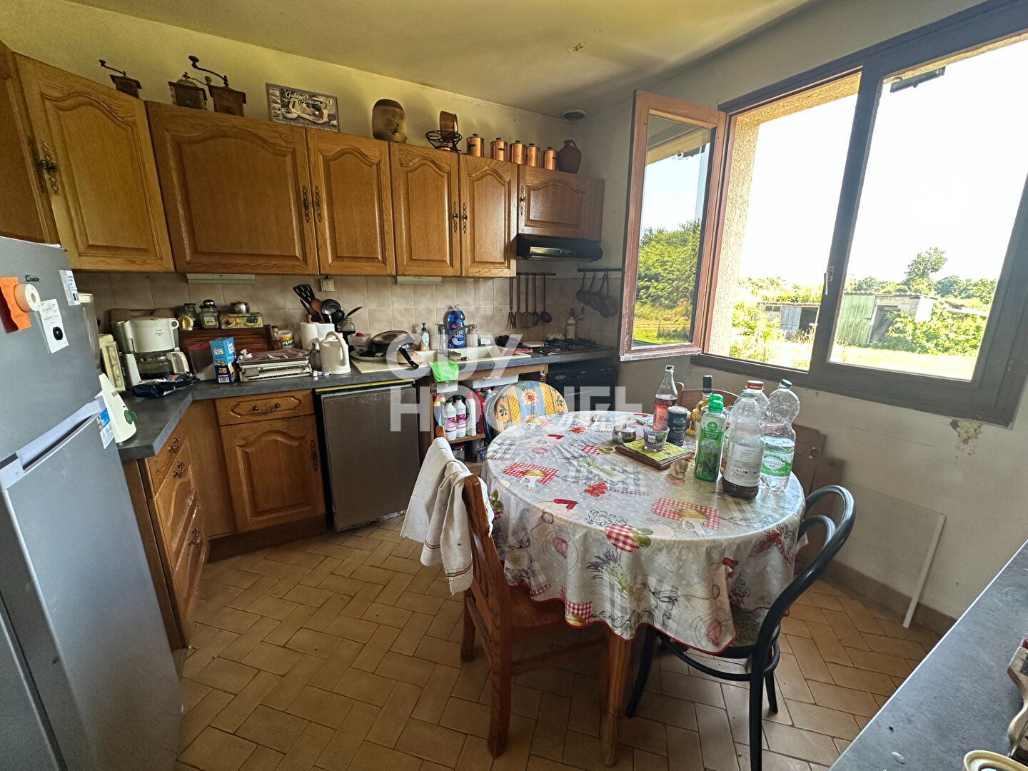 Pavillon sur sous-sol avec Hangar