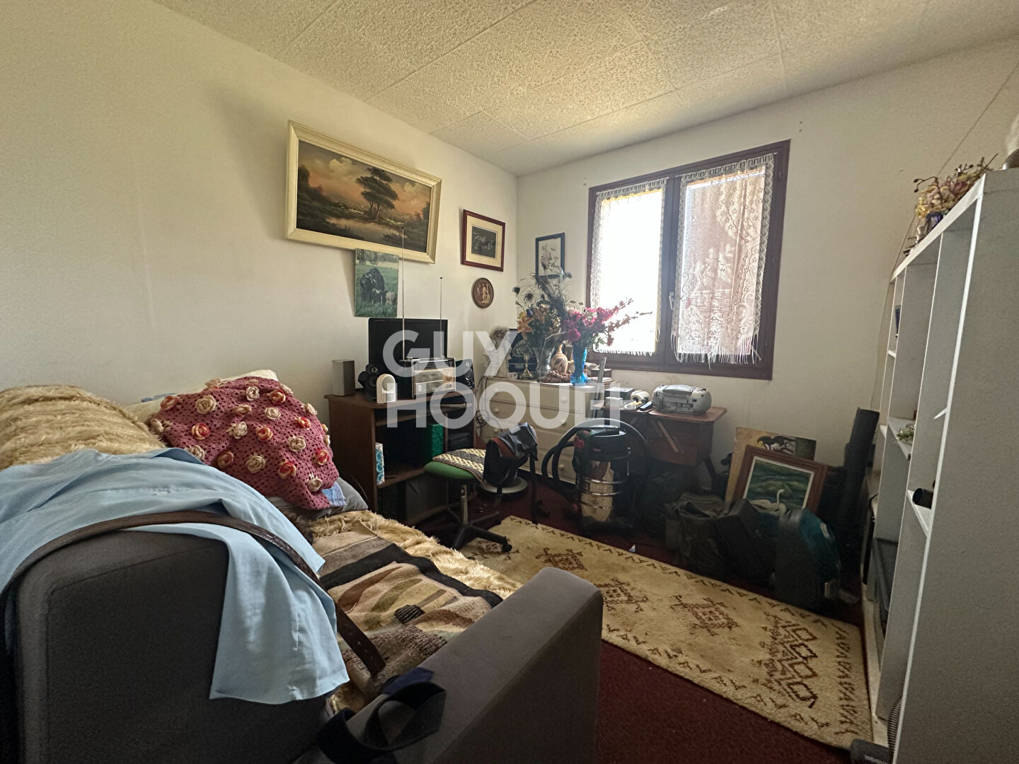 Pavillon sur sous-sol avec Hangar