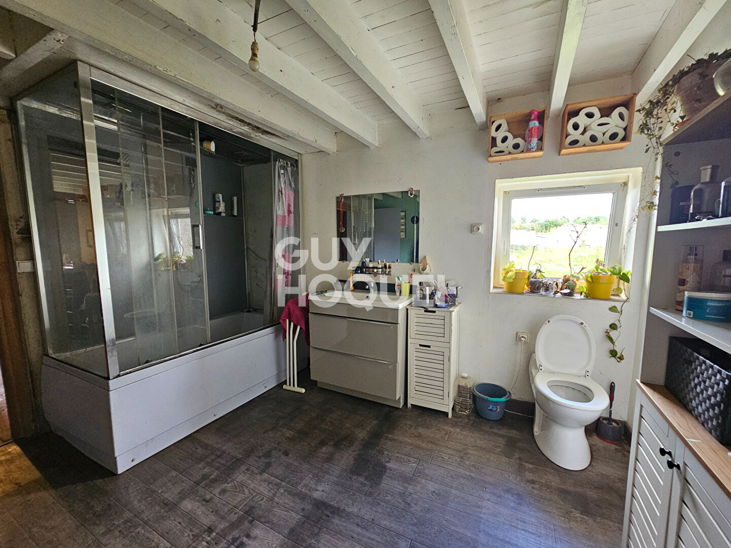 Corps de ferme avec 2 maisons et une stabulation