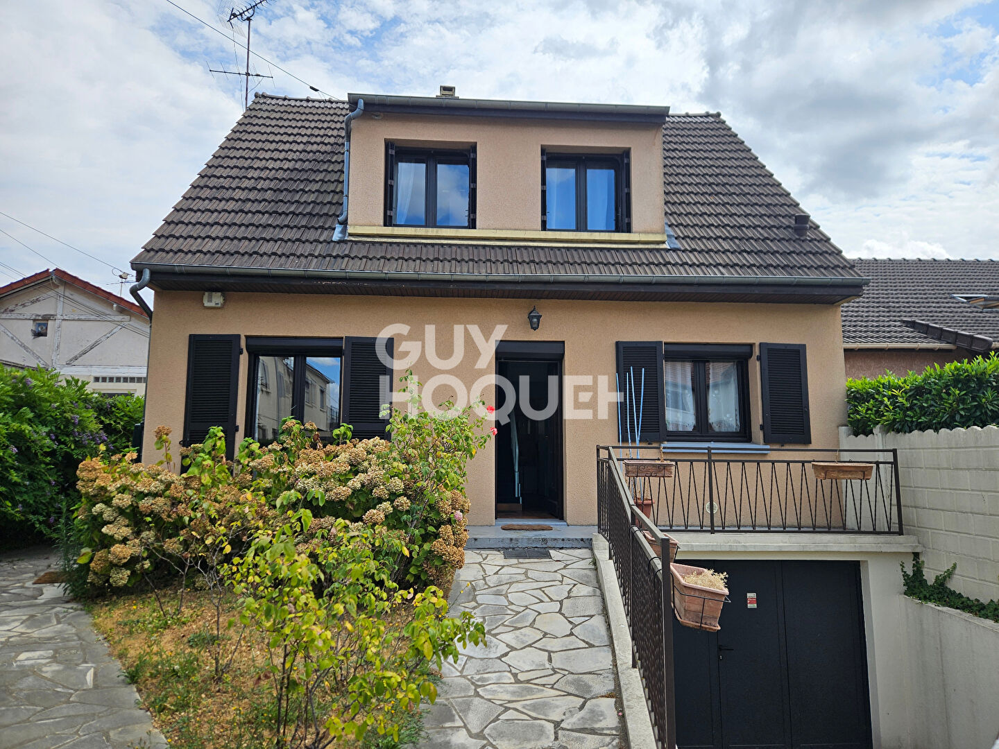 Maison Le Blanc Mesnil