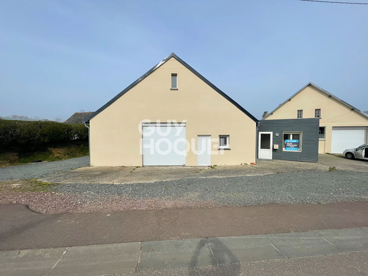 Entrepôt / local industriel  268 m2