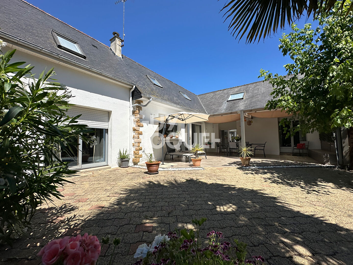 Maison Saint-sauveur-villages