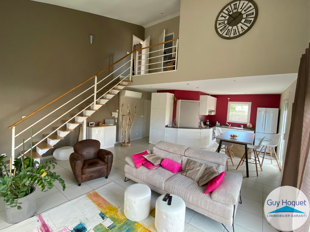 EXCLUSIVITE - A vendre à SAINT ESTEVE (66240) Maison F4, 3 faces