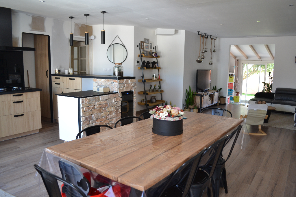 Location : maison 4 pièces (90 m²) à CLAIRA