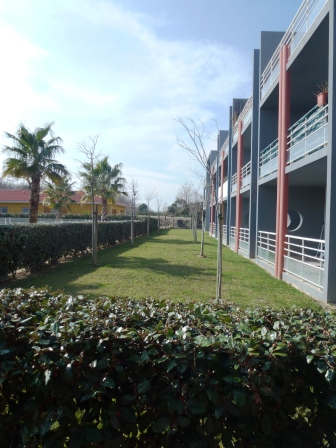 Location d'un appartement F2 à BAHO dernier étage