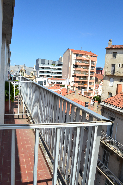 Location : appartement F1 à PERPIGNAN centre ville