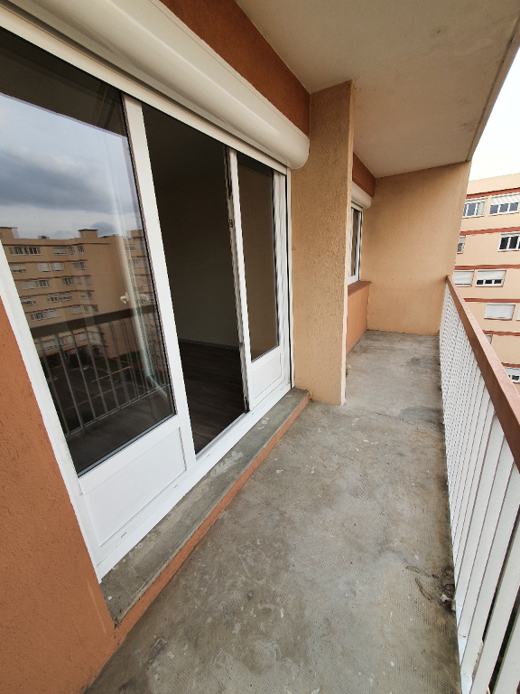 Appartement F1 (34 m²) en location à PERPIGNAN