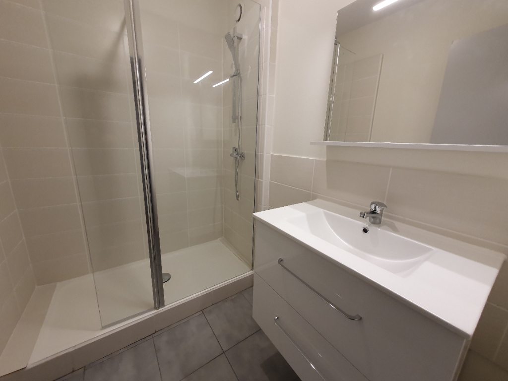 Appartement F1 (34 m²) en location à PERPIGNAN