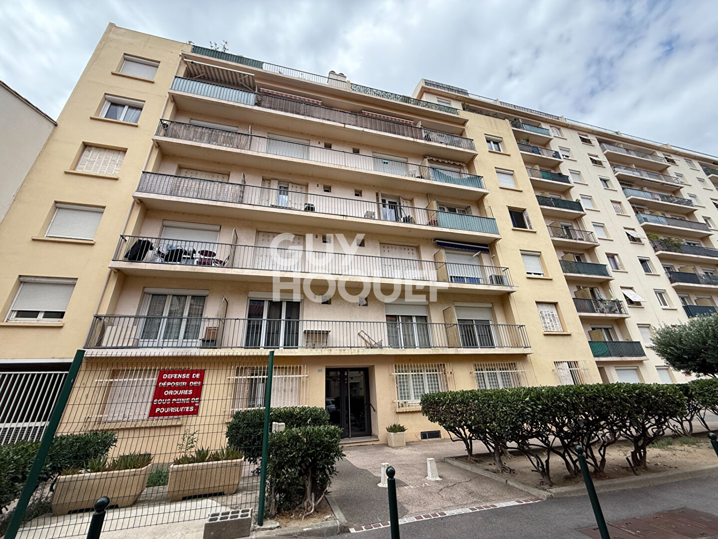 EXCLUSIVITÉ - A vendre à PERPIGNAN (66000) Secteur LYCEE ARAGO Appartement F2 avec balcon et cave