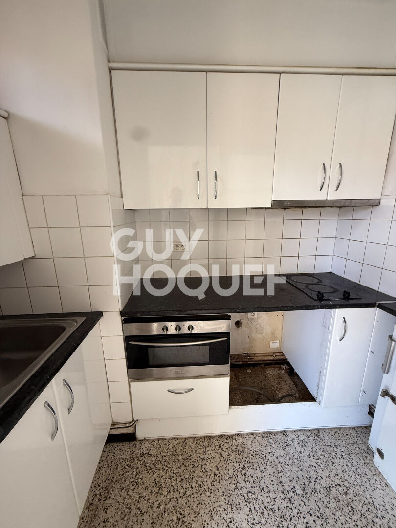 EXCLUSIVITÉ pour investisseur - A vendre à PERPIGNAN (66000) Secteur LYCEE ARAGO Appartement F2 avec balcon et cave