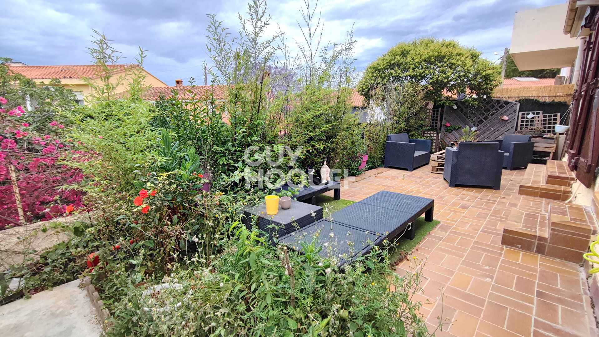 A vendre à PERPIGNAN Sud (66000), MAISON DE PLAIN PIED en trois faces