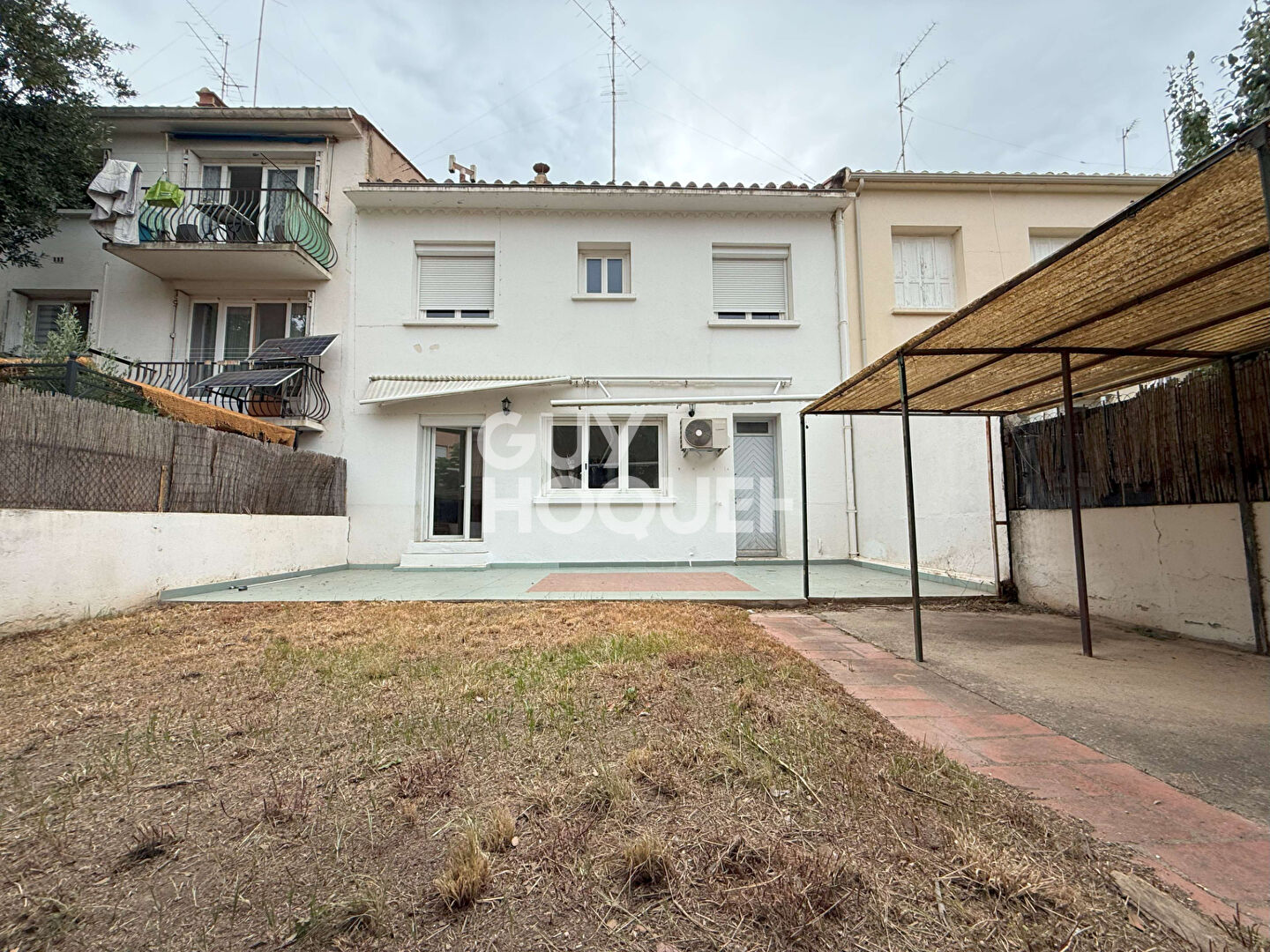 A vendre à Perpignan (66000) quartier MOYEN VERNET  Maison 2 faces F5 de 112 m² avec garage et jardin.