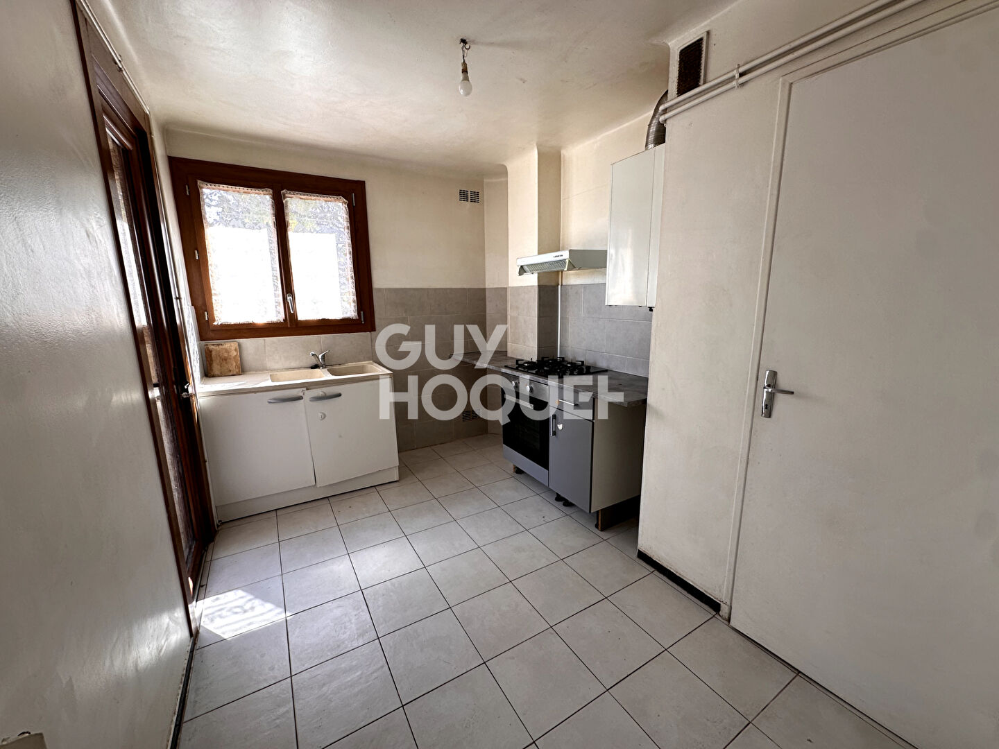 A vendre à Perpignan (66000) quartier Saint-Gaudérique - Appartement F3, 65 m² avec balcon cellier et garage