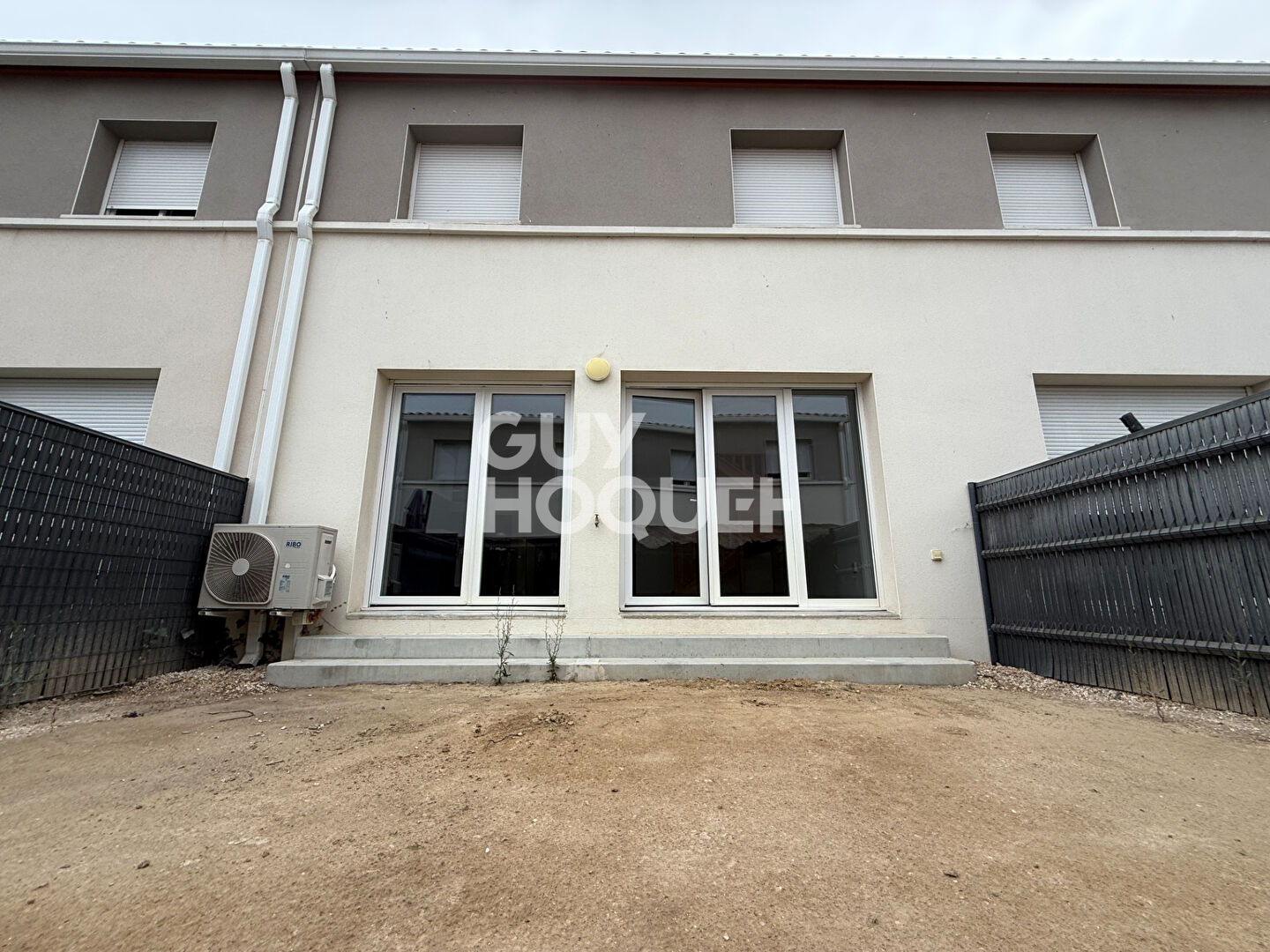 A vendre à PEZILLA LA RIVIERE (66370)  Maison F5 de 90 m² avec jardin et garage.