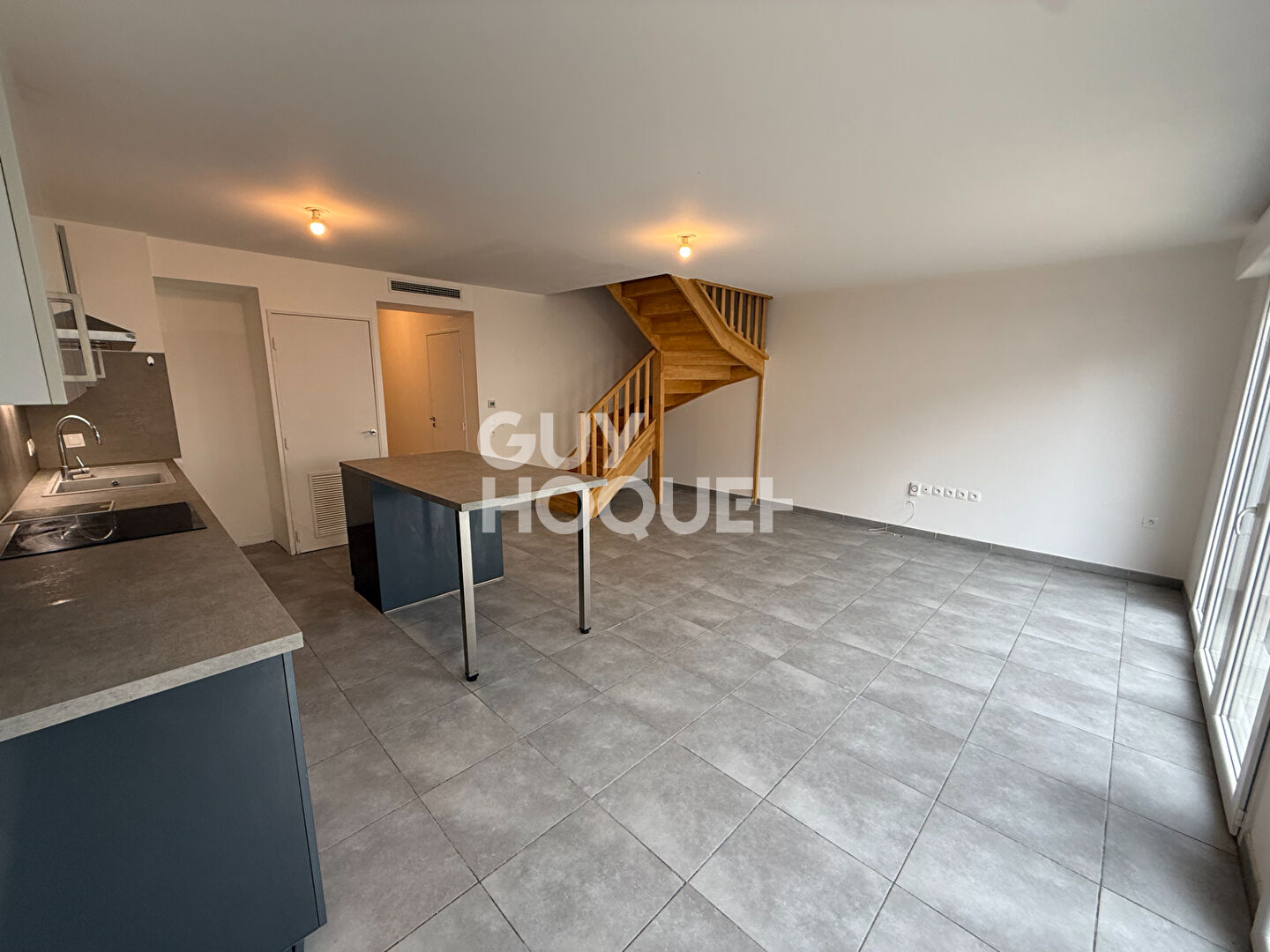 A vendre à PEZILLA LA RIVIERE (66370)  Maison F5 de 90 m² avec jardin et garage.