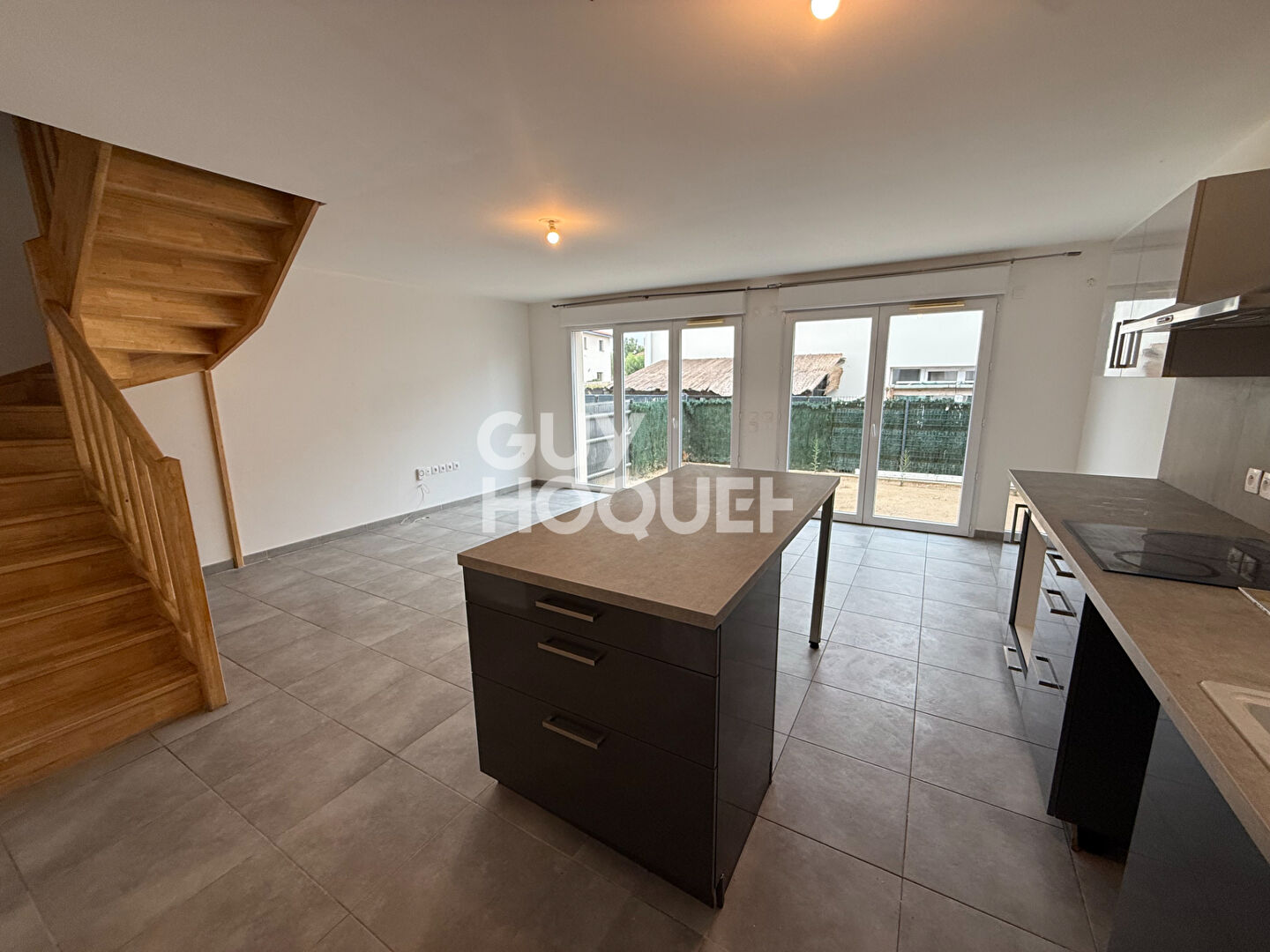 A vendre à PEZILLA LA RIVIERE (66370)  Maison F5 de 90 m² avec jardin et garage.