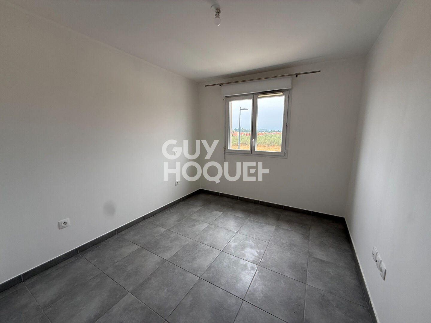 A vendre à PEZILLA LA RIVIERE (66370)  Maison F5 de 90 m² avec jardin et garage.