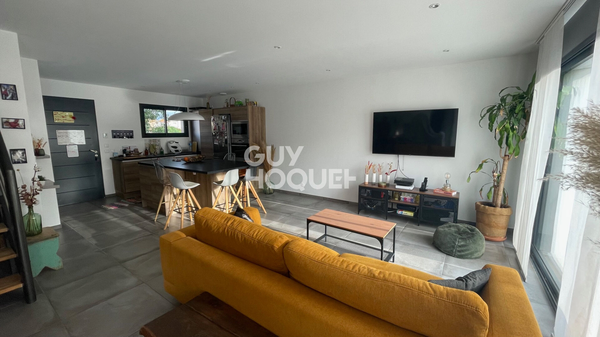 PEYRESTORTES : maison F4 (90 m²) en location