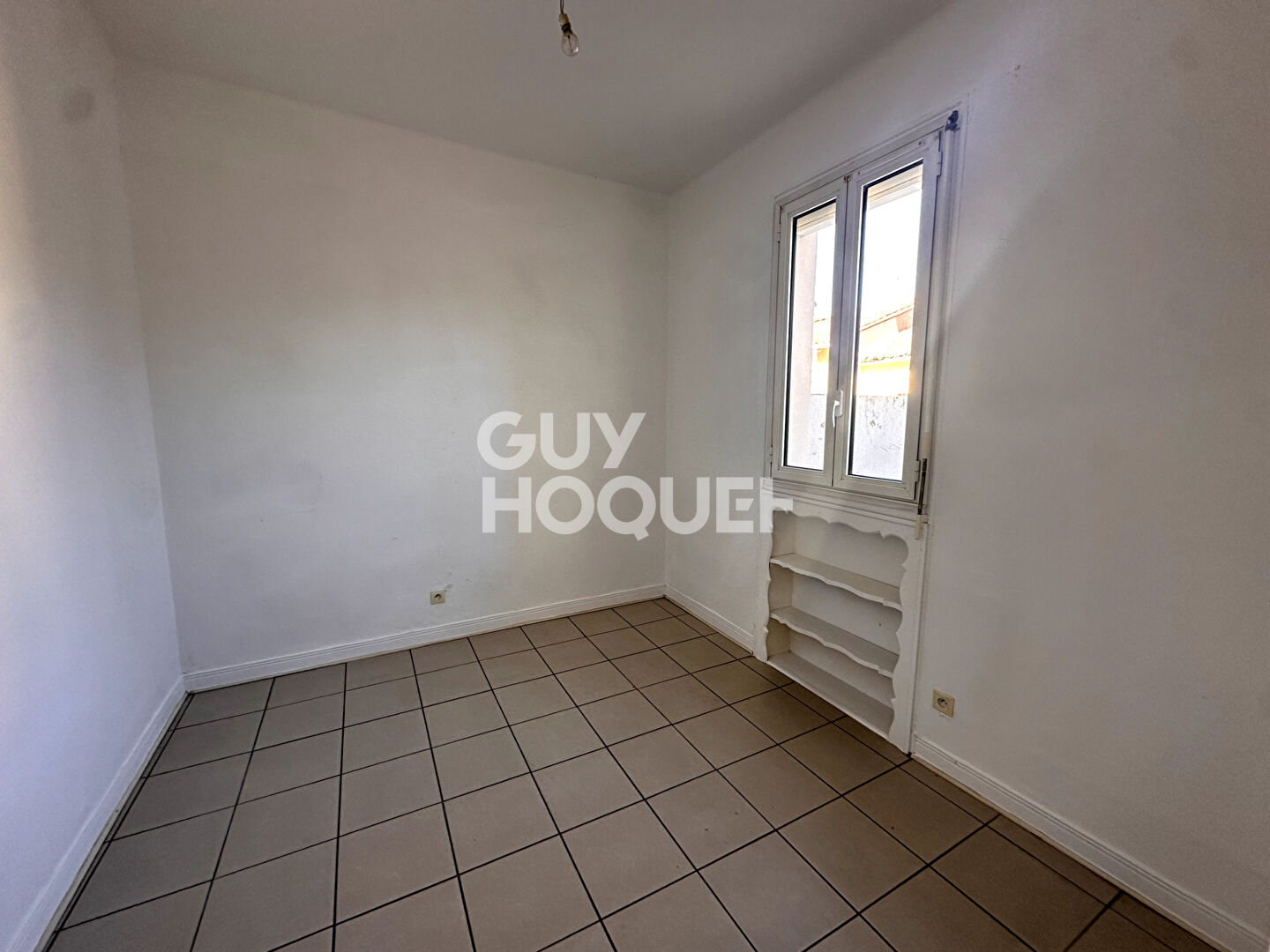 EXCLUSIVITE - A vendre à Perpignan (66000) Quartier Saint-Martin Appartement F5 - 100 m²  - 1er étage - 2 terrasses et caves.