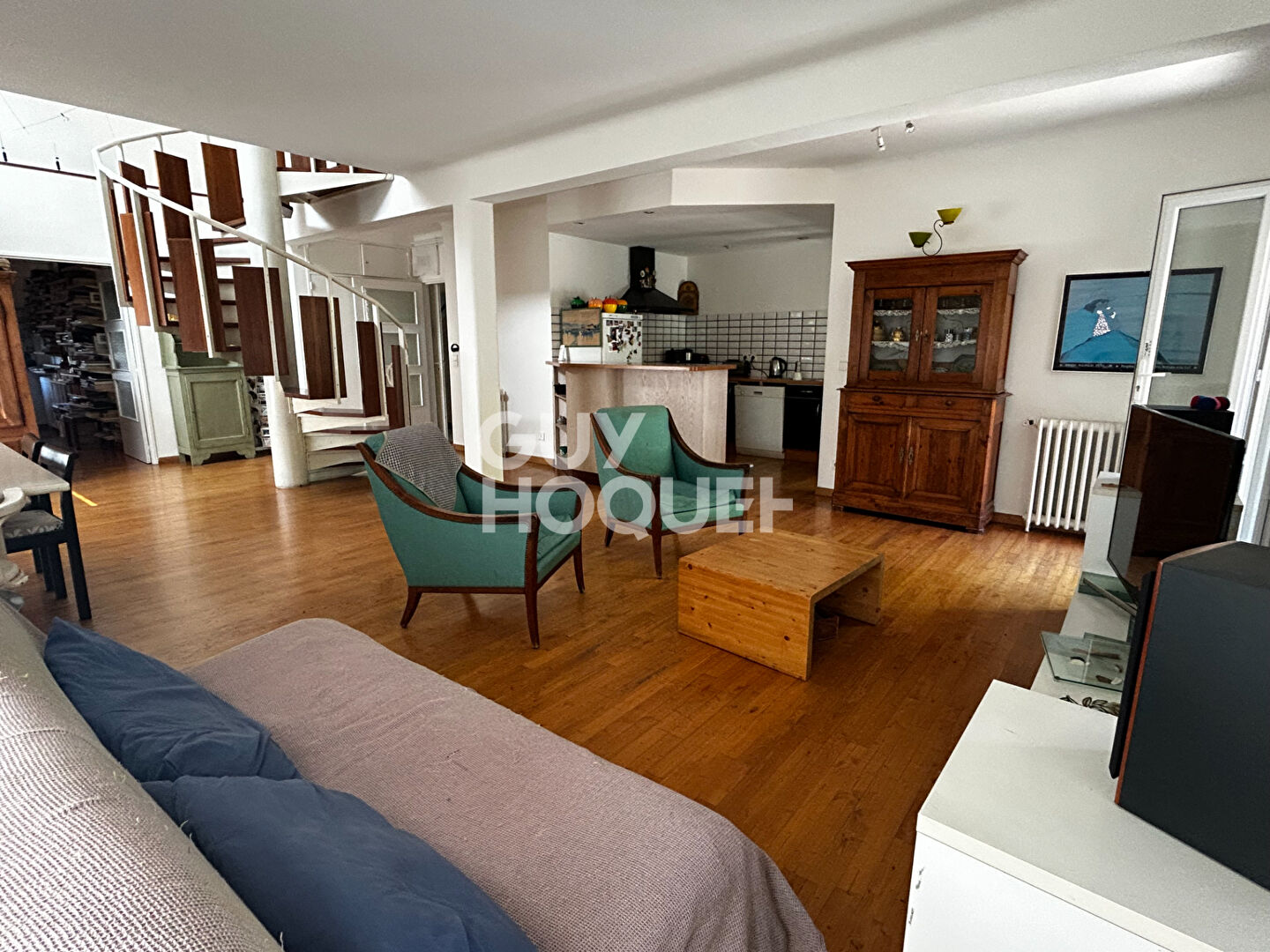 A vendre à PERPIGNAN (66000) Maison de ville de 6 pièces (144 m²)- jardin -garage