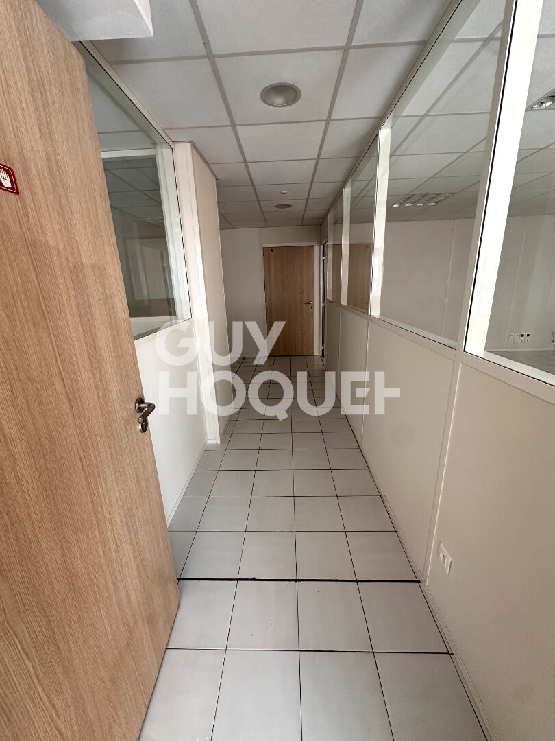 QUARTIER LA LUNETTE, Perpignan (66000) à vendre Local commercial avec vitrine de 160 m² avec parkings
