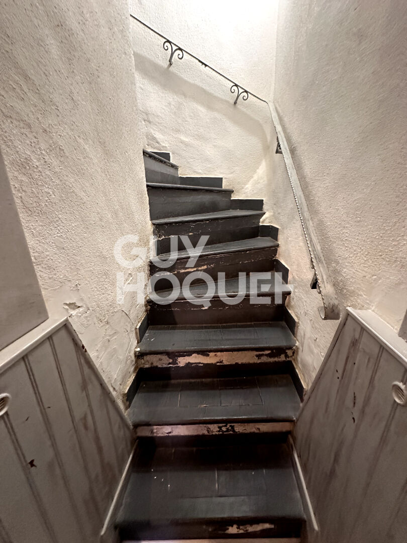 EXCLUSIVITE - à vendre à BAIXAS (66390) Maison de village R+2 de type F6 de 141 m²