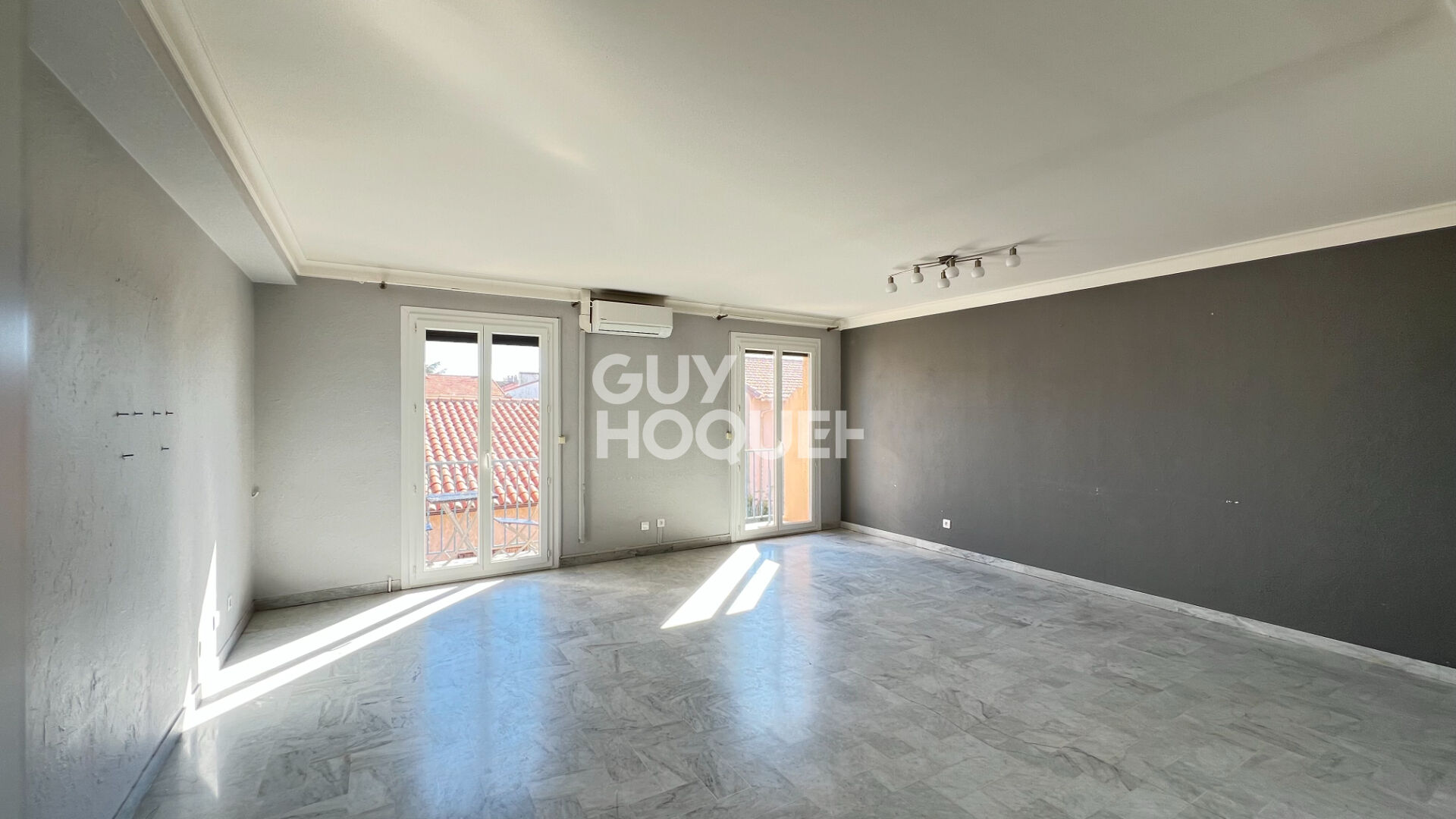 EXCLUSIVITE - à vendre à PERPIGNAN (66000), A SAISIR !!  Spacieux appartement T4 de 89 m² avec garage - quartier Las Cobas