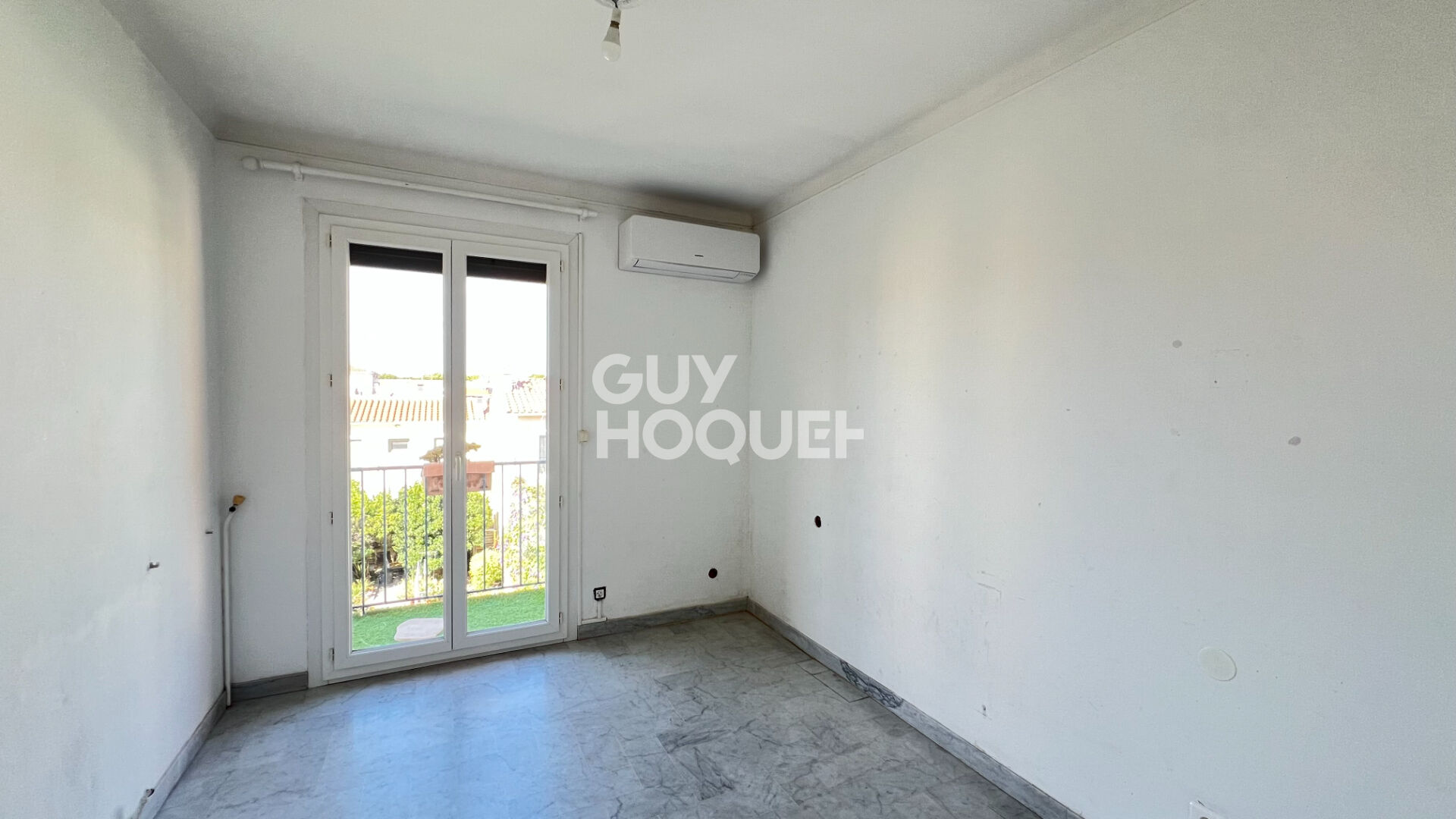 EXCLUSIVITE - à vendre à PERPIGNAN (66000), A SAISIR !!  Spacieux appartement T4 de 89 m² avec garage - quartier Las Cobas