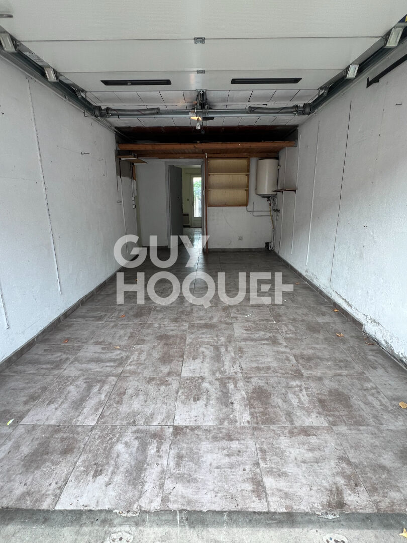EXCLUSIVITE - à vendre à PERPIGNAN (66000), A SAISIR !!  Spacieux appartement T4 de 89 m² avec garage - quartier Las Cobas