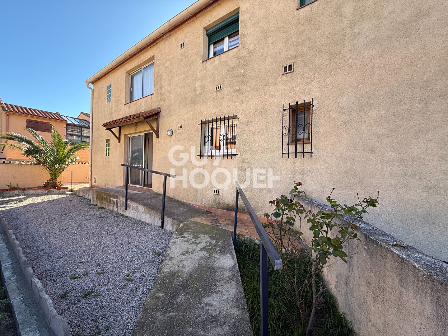 À vendre : Appartement spacieux en RDJ avec piscine et garage à Cabestany.