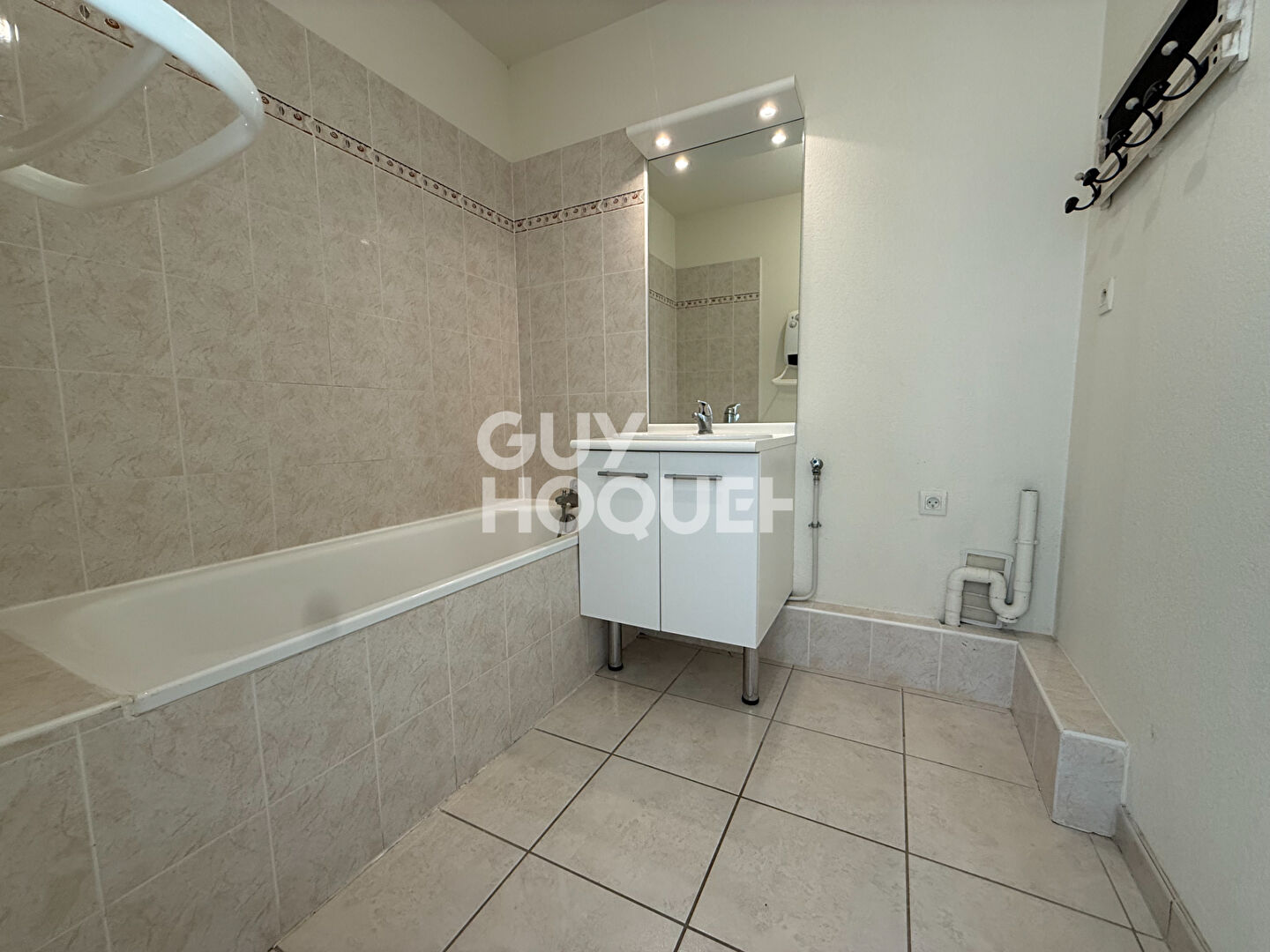 EXCLUSIVITE - A vendre à BAHO (66540) Appartement F2 avec Terrasse, parking et Vue Piscine !