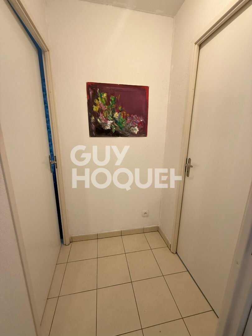 EXCLUSIVITE POUR INVESTISSEUR  - à vendre à PERPIGNAN (66000) quartier gare - Appartement F2 de 37,73 m² - vendu Loué - avec terrasse et parking