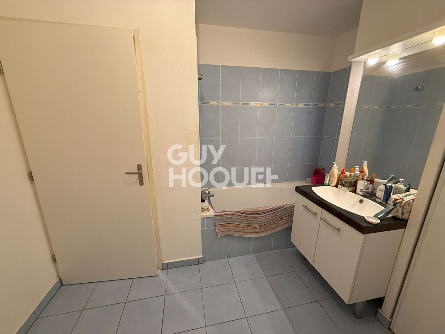 EXCLUSIVITE POUR INVESTISSEUR  - à vendre à PERPIGNAN (66000) quartier gare - Appartement F2 de 37,73 m² - vendu Loué - avec terrasse et parking