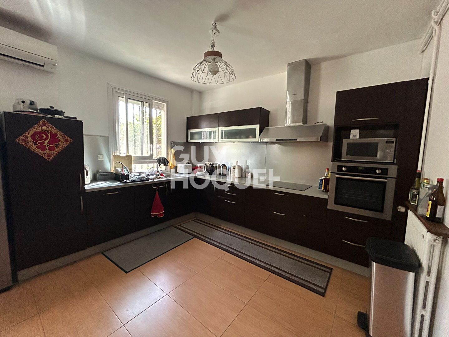 EXCLUSIVITE - A vendre à Perpignan (66000) - Maison  3 faces 146m² -  7 pièces, 5 chambres - garage - jardin - véranda